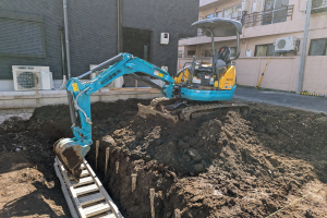 ZKA-BI: Mini-Bagger ohne Zollpapiere/Bielefelder Zoll entdeckt Schmuggeltentat auf der A2 bei Hamm