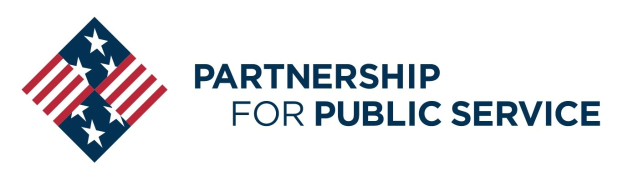 Logo der Partnerschaft für öffentliche Dienste mit einem blauen Kreis, einem weißen Stern, einem weißen Rand und fetter schwarzer Schrift auf einem weißen Hintergrund.
